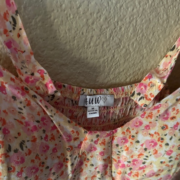 Floral Sleeveless Maxi Dress - Picture 6 of 11